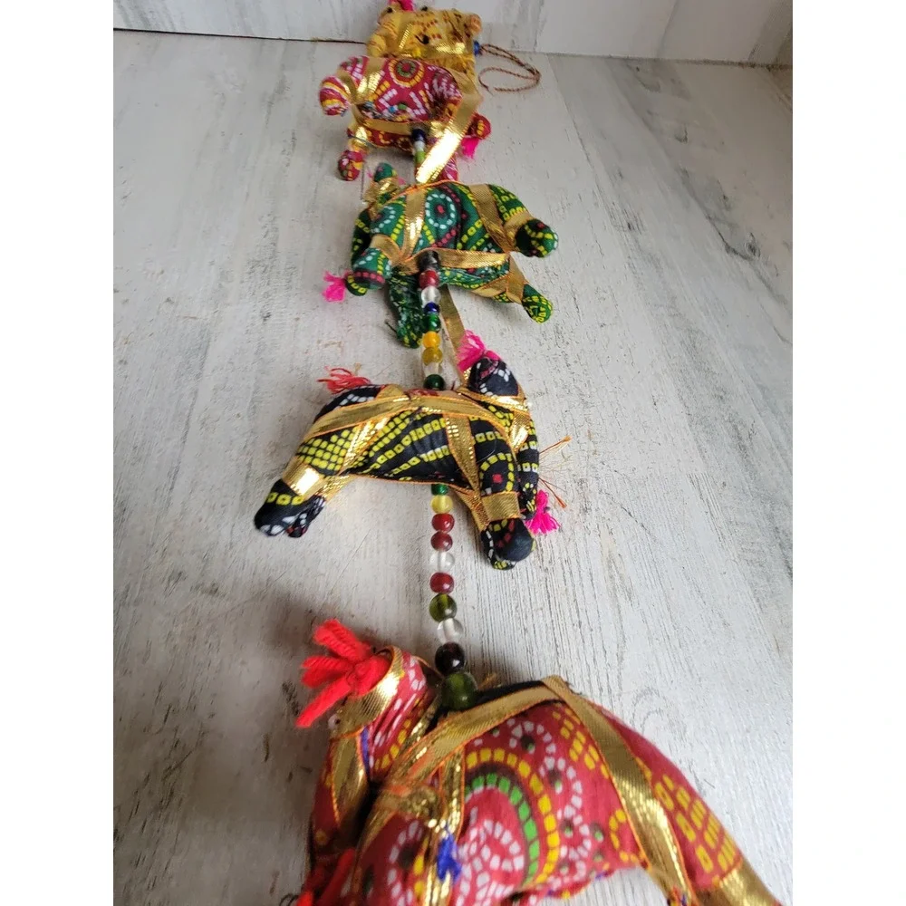 Rastogi‎ Indian elephant colorful string chain plush vintage home decor unique